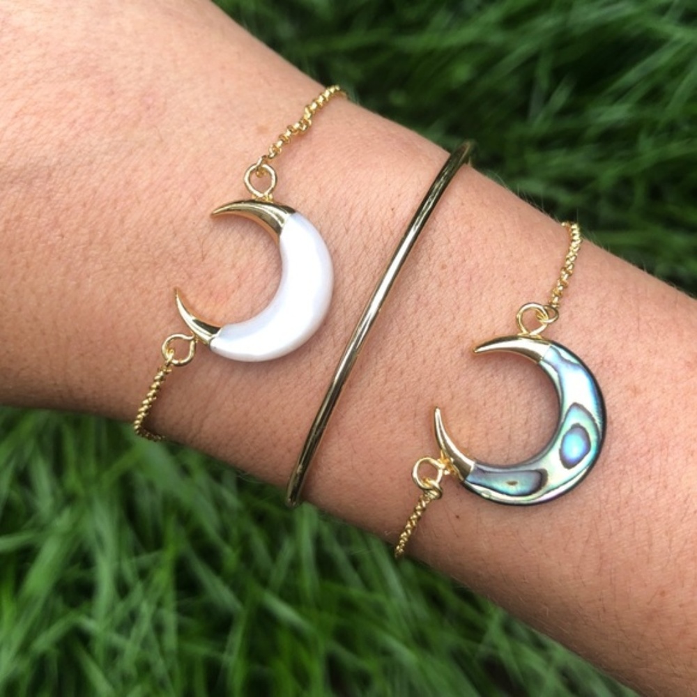 Crescent Moon Carved Shell 14K Gold Boho Bracelet - Picture 2 of 3